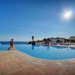 IMMOGROOM - 2 Rooms renovated - Pool - Terrace - Garden - Parking -